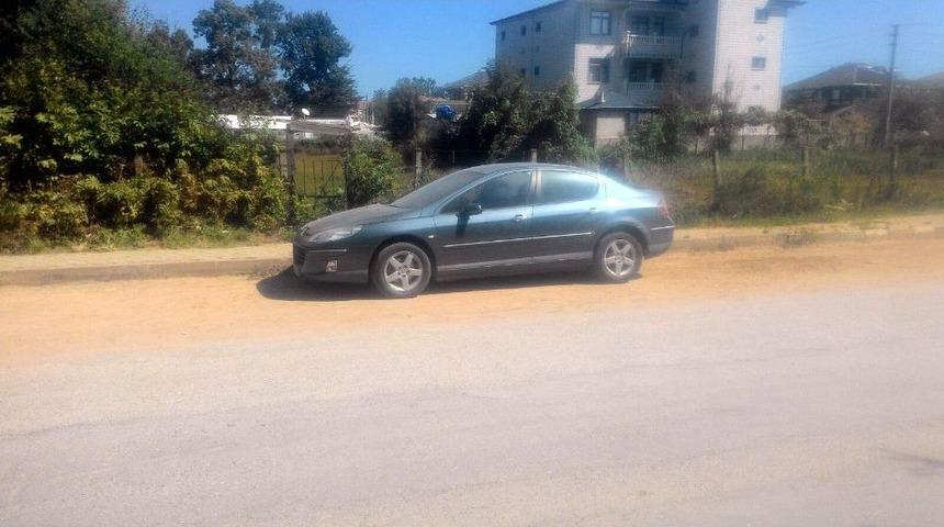 Bir S&uuml;redir Aranmakta Olan Ş&uuml;pheli Otomobil Sakarya&rsquo;da Bulundu