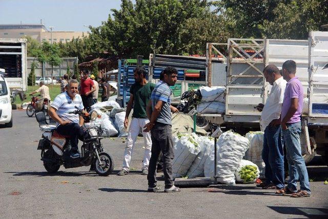 Kurban Bayramında Kapanan Hal Pazarı Üreticiyi Zora Soktu