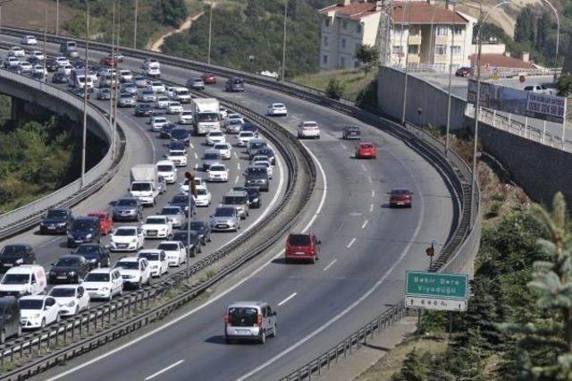 Kocaeli'nde Tatilcilerin Dönüş Yoğunluğu