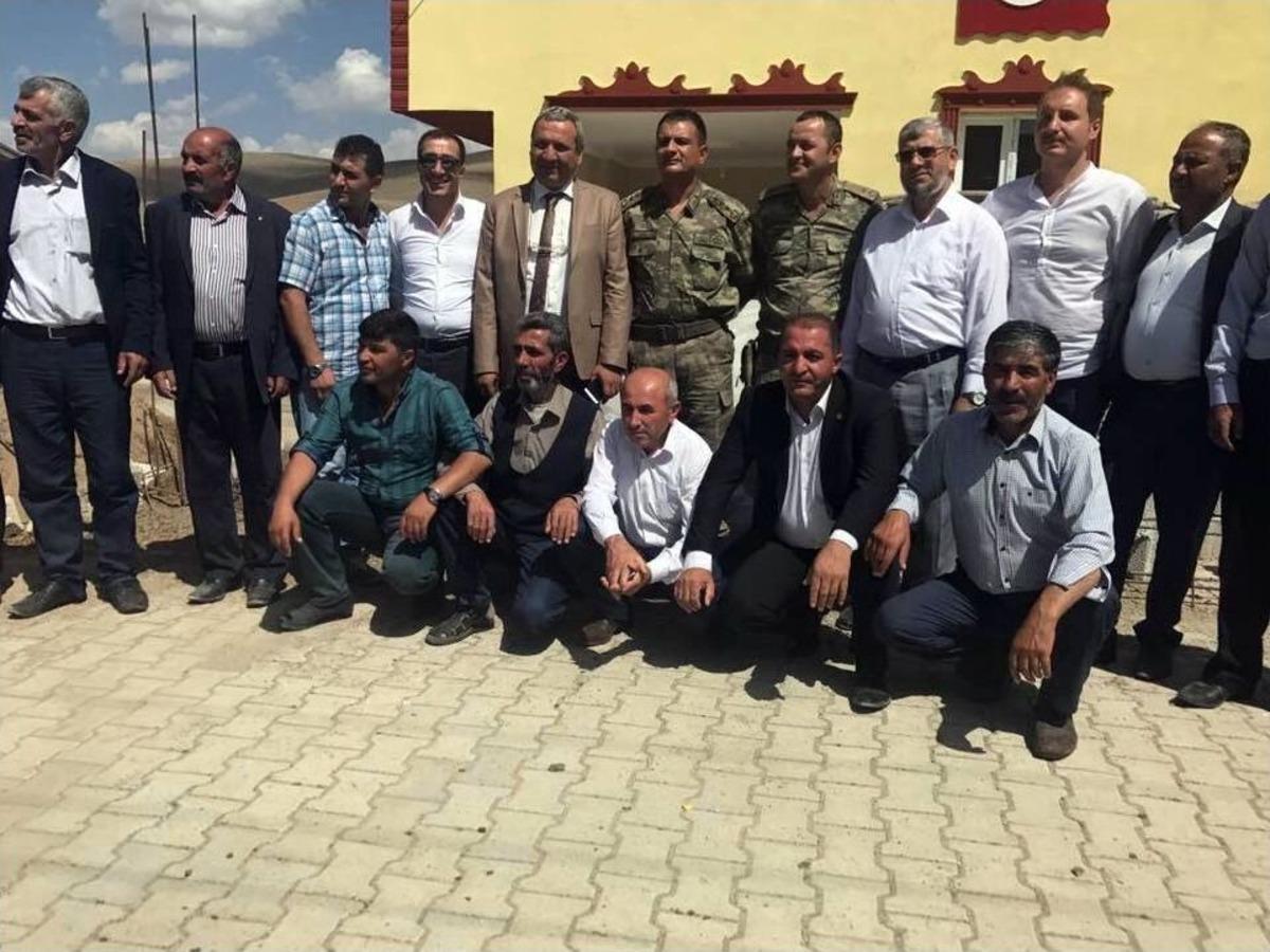 Sınır N&ouml;betindeki Askere Bayram S&uuml;rprizi