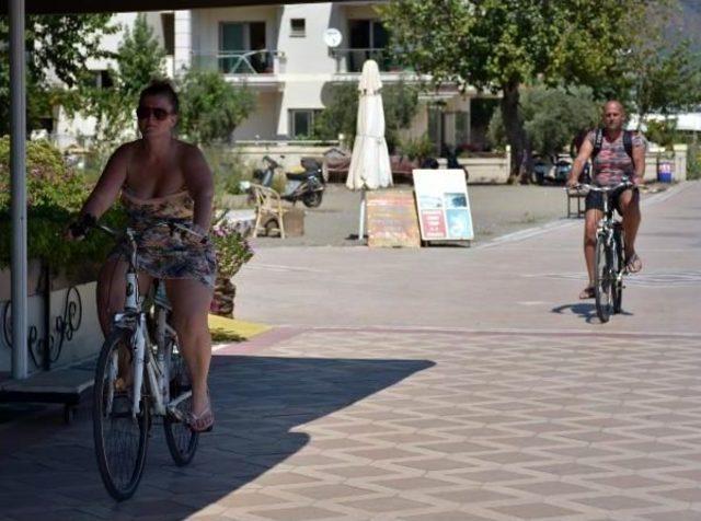 Tatilciler Dönüşe Geçti, Marmaris Yabancı Turistlere Kaldı