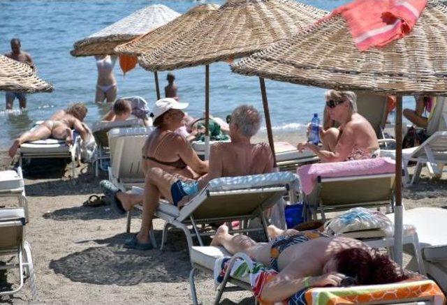 Tatilciler Dönüşe Geçti, Marmaris Yabancı Turistlere Kaldı