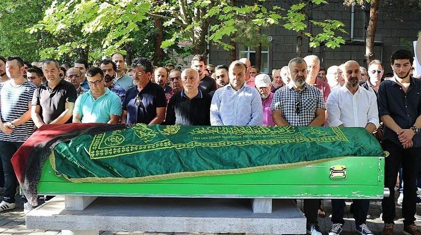 Tekerlekli Basketbol Milli Takım Başantren&ouml;r&uuml; Can Aksu&rsquo;nun Acı G&uuml;n&uuml;