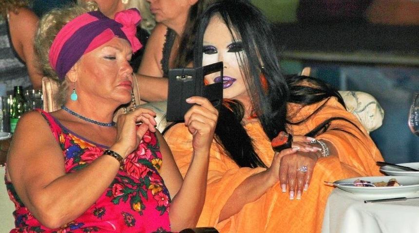 B&uuml;lent Ersoy Bayramını Bodrum&rsquo;da Ge&ccedil;iriyor