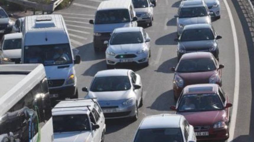 Bursa-Izmir Karayolunda D&ouml;n&uuml;ş &Ccedil;ilesi