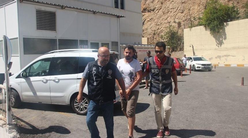 Fet&ouml; Zanlısı Bodrum Barlar Sokağında Yakalandı