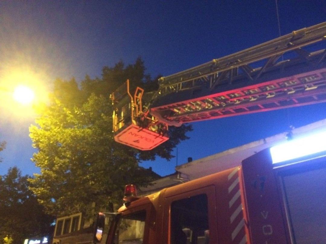 Bu Kez Ağa&ccedil;ta Drone Mahsur Kaldı