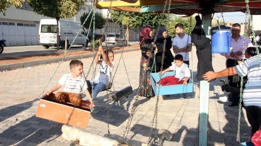 Kilis&rsquo;te T&uuml;rk Ve Suriyeli &Ccedil;ocuklar Birlikte Eğleniyor