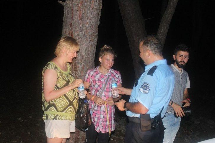 Ormanda Kaybolan Rus Anne Ve Kızı 8 Saat Sonra Bulunabildi G5