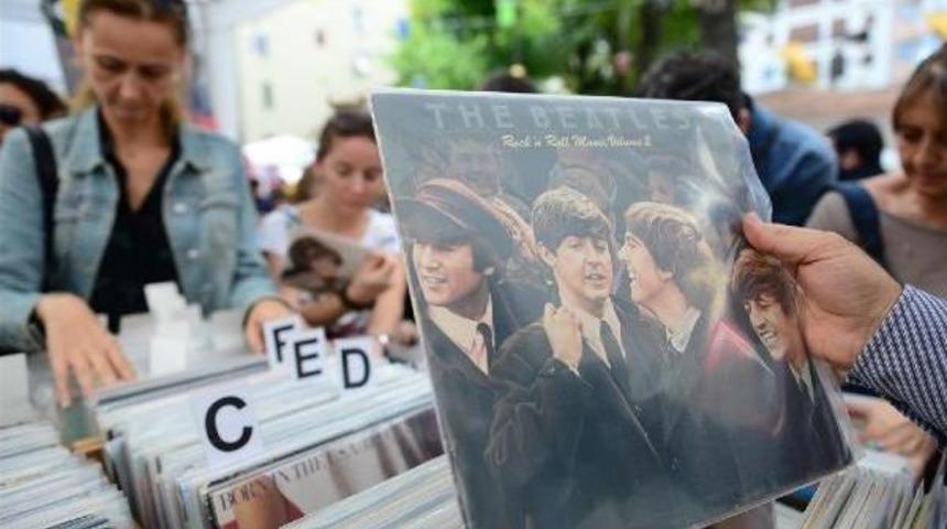 Kadık&ouml;y&rsquo;De &ldquo;Plak G&uuml;nleri&rdquo; Başlıyor