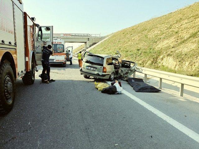 (özel Haber) Bayram Dönüşü Feci Kaza: 1 Ölü, 6 Yaralı