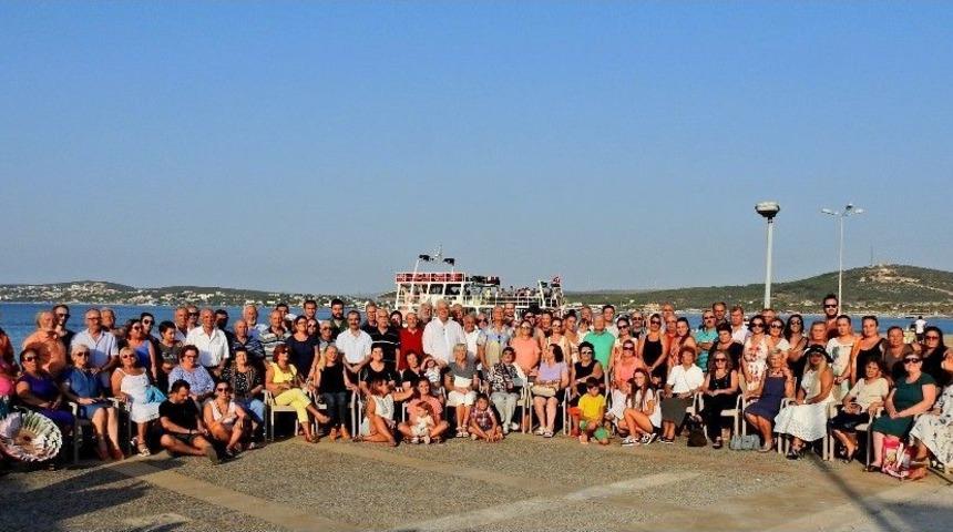 Dedeleri, Babaları Başlattı, Onlar Gelenekselleştirdi