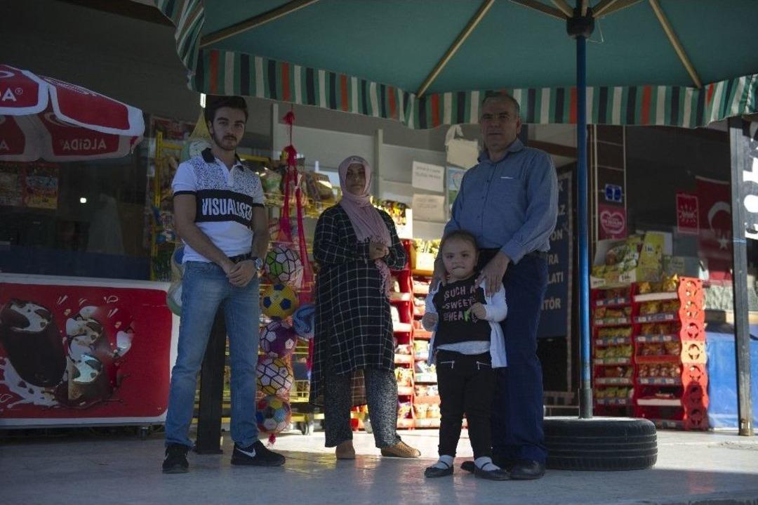 (&ouml;zel Haber) Silahın Namlusunu Kendine &Ccedil;eviren Kadın, Eşinin Hayatını Kurtardı