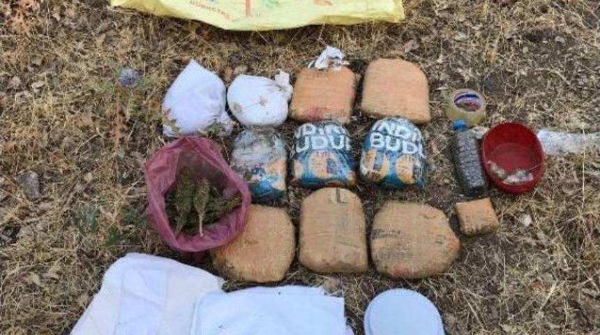 Lice'de 1'i &Ouml;l&uuml; 2 Pkk'lı Ter&ouml;rist Ele Ge&ccedil;irildi