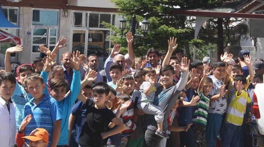 Derbent&rsquo;te Bayramlaşma