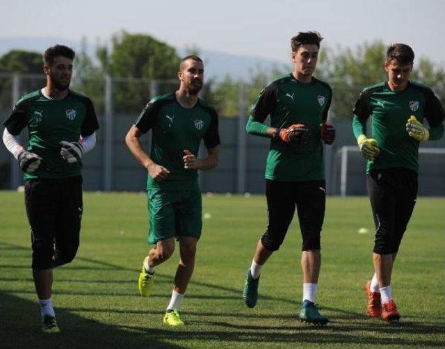 Bursaspor, Akhisar Belediyespor Hazırlıklarını Sürdürdü