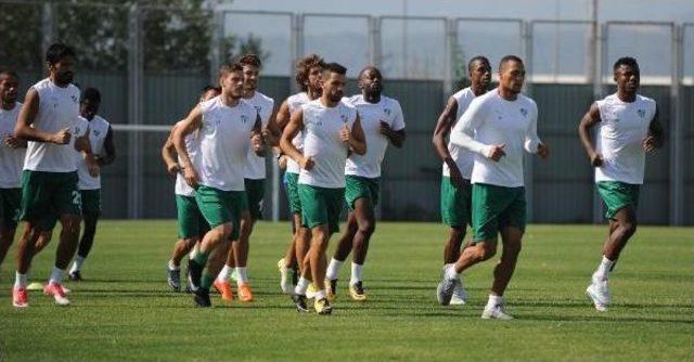 Bursaspor, Akhisar Belediyespor Hazırlıklarını Sürdürdü