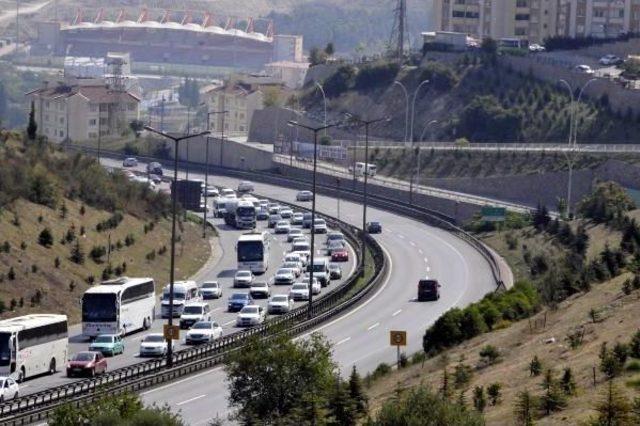 Bayram Tatilinin Son Gününde Yoğunluk Devam Ediyor