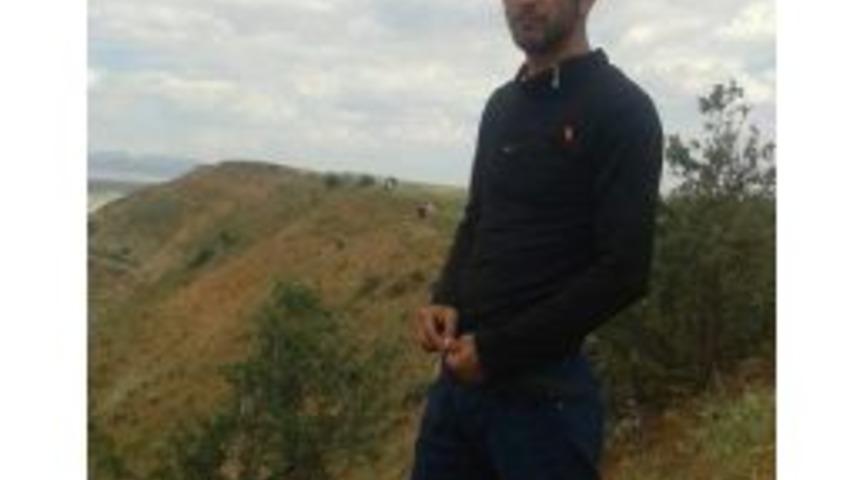 19 Yaşındaki Gen&ccedil; Yaşamına Son Verdi