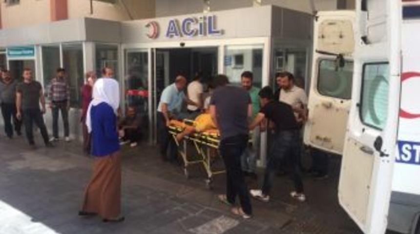 Batman&rsquo;da Trakt&ouml;r Devrildi: 10 Yaralı