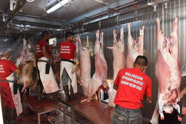 Balıkesirliler Kurban Kesimi İçin Mobil Mezbahaları Tercih Etti G4