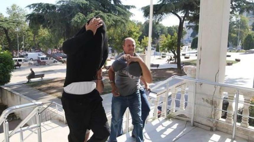 Tatile Gidenlerin Evlerinden Hırsızlık Yapan 3 Kişi Tutuklandı