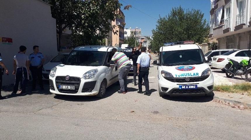 Adıyaman&rsquo;da İki Komşu Arası Kavga: 8 G&ouml;zaltı 1 Yaralı