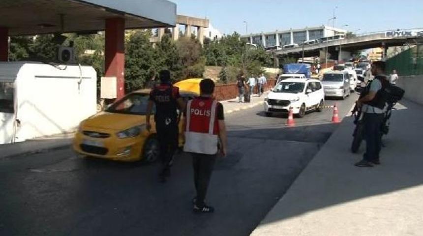 İstanbul Otogarı'nda Bayram D&ouml;n&uuml;ş&uuml; Yoğunluğu