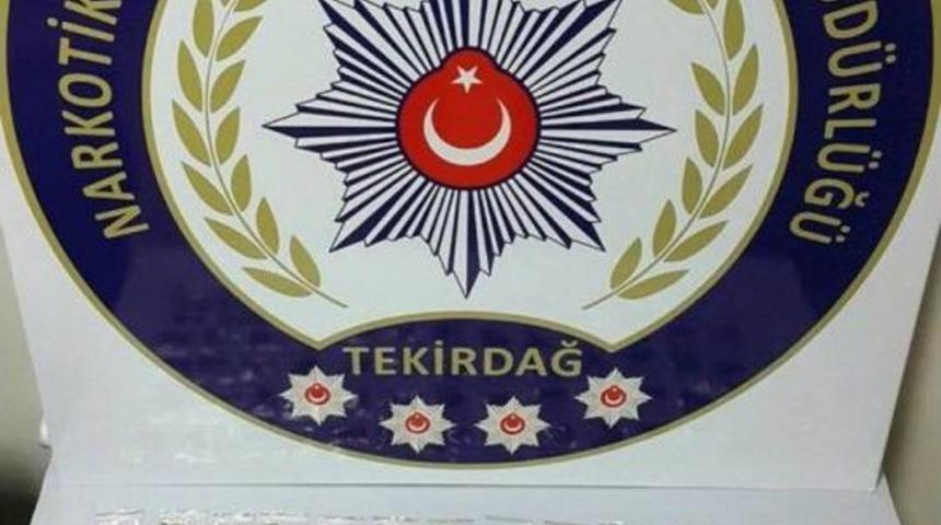 2 Kadının Sır Gibi Sakladığı Uyuşturucuyu Polisin İnadı Buldu