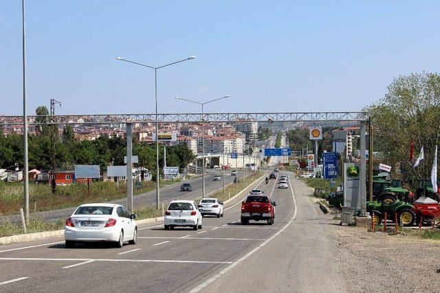 Tatilcilerin Dönüş Yoğunluğu Devam Ediyor