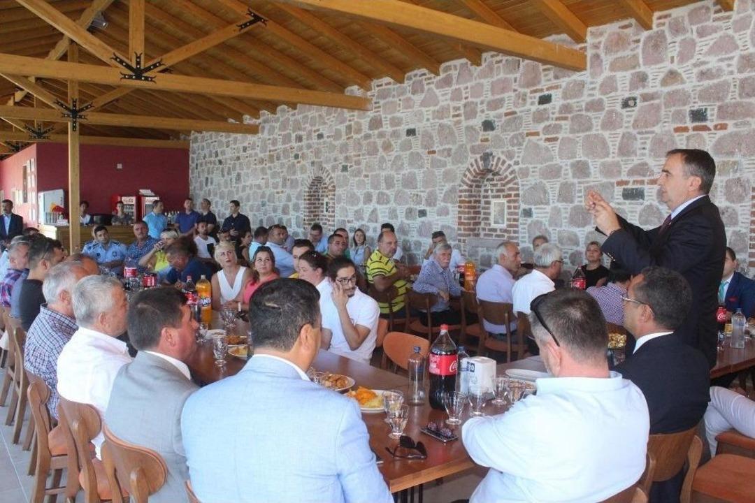 Ayvalık&rsquo;ta &lsquo;belediye Ailesi&rsquo; Paşa Limanında Bayramlaştı