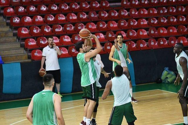 Büyükşehir Basket Takımı Hazırlık Maçları İçin Parkeye Çıkıyor