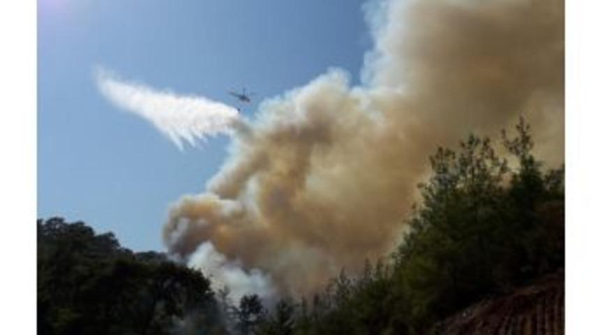 Antalya&rsquo;da Orman Yangını (1)