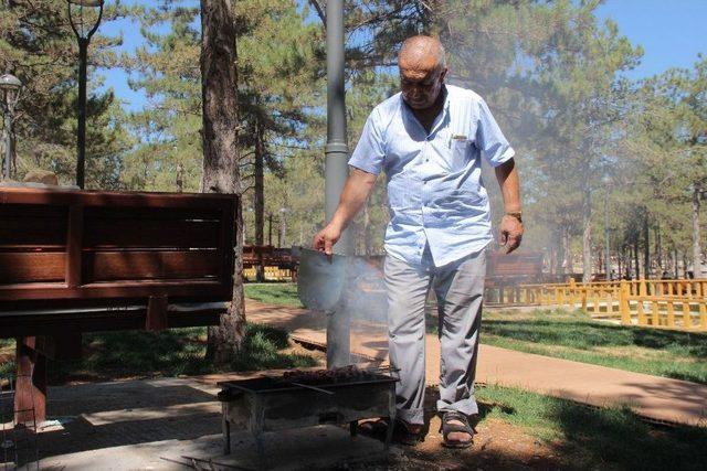 Bayramın Sonu Gününü, Piknik Yaparak Değerlendirdiler