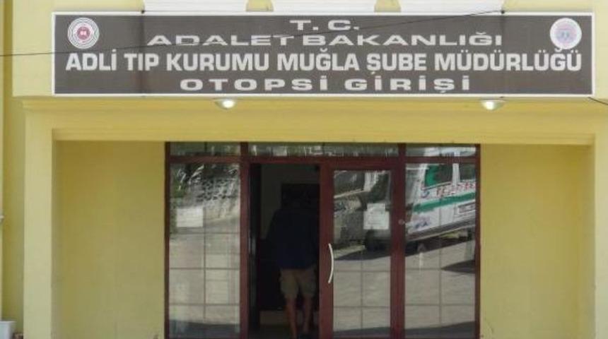 Gazeteci Yurdakul, Hasta Kedisine Ila&ccedil; Vermeye Gittiği Evinde &Ouml;ld&uuml; (2)