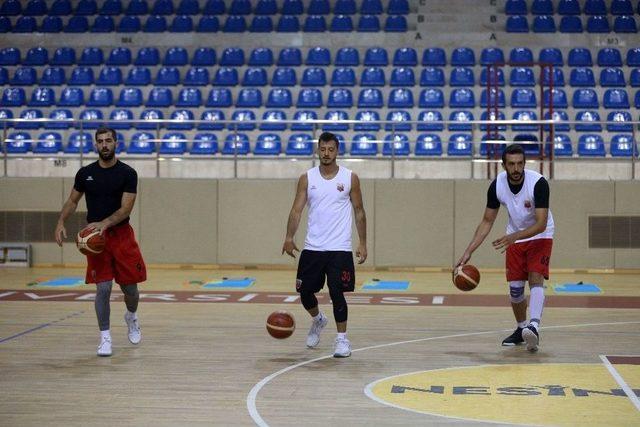 Eskişehir Basket Tekrar Topbaşı Yaptı