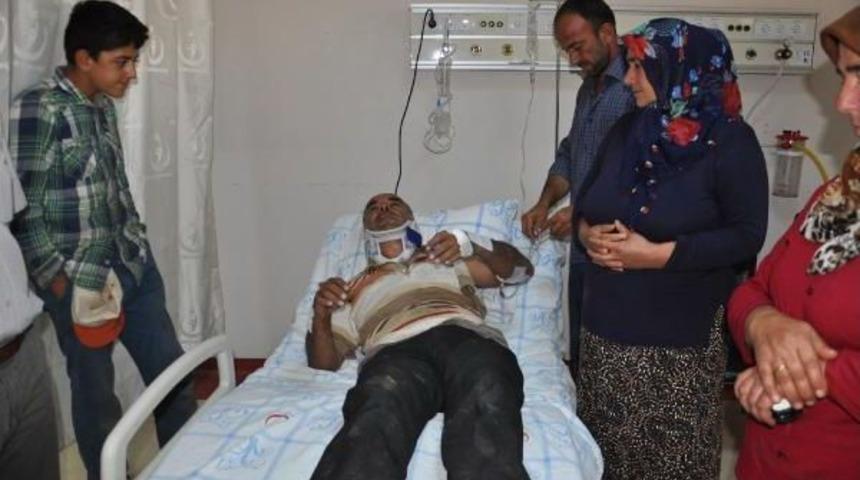 İslahiye'de Tarım Iş&ccedil;ilerini Taşıyan Trakt&ouml;r Devrildi: 25 Yaralı