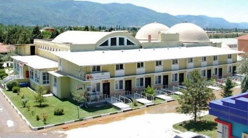 Simav Eynal Kaplıcaları'nda Bayram Yoğunluğu