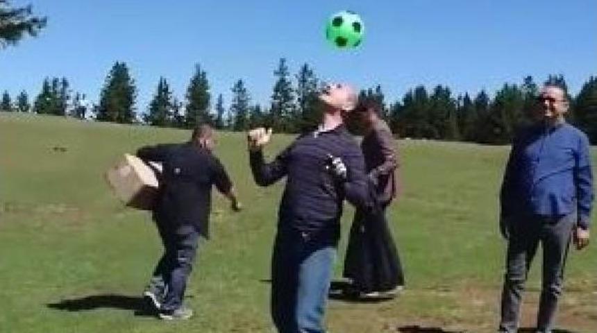 Bakan Soylu Yaylada Top Sektirdi, Stres Attı