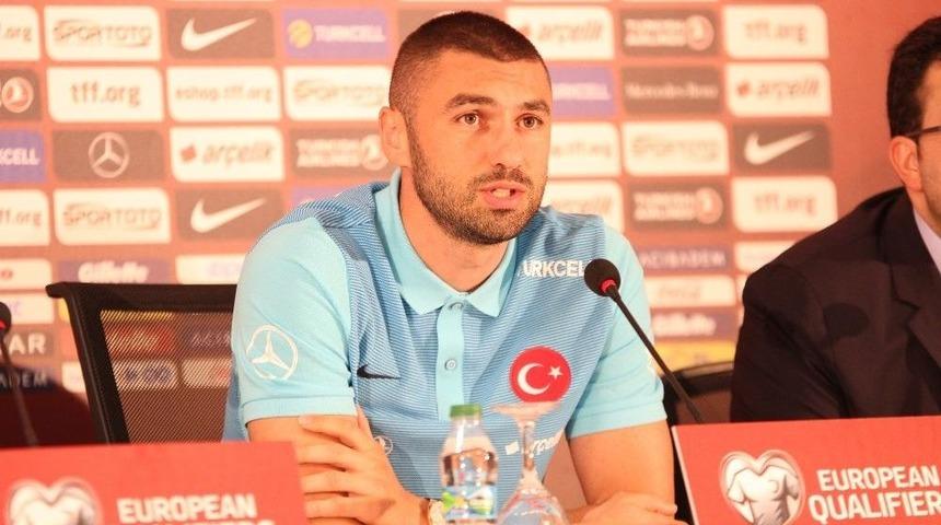 Burak Yılmaz: "ukrayna Ma&ccedil;ında G&ouml;sterdiğimiz Performanstan Dolayı &Ccedil;ok &Uuml;zg&uuml;n&uuml;z"