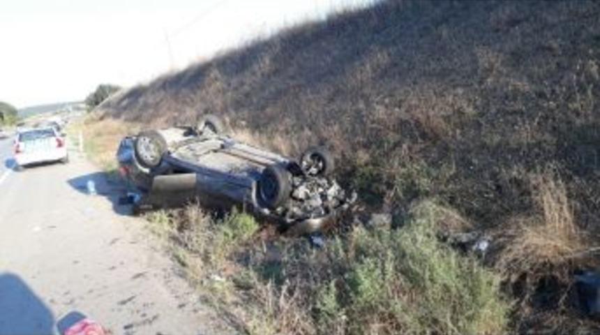 Otomobil Takla Attı: 2 Yaralı
