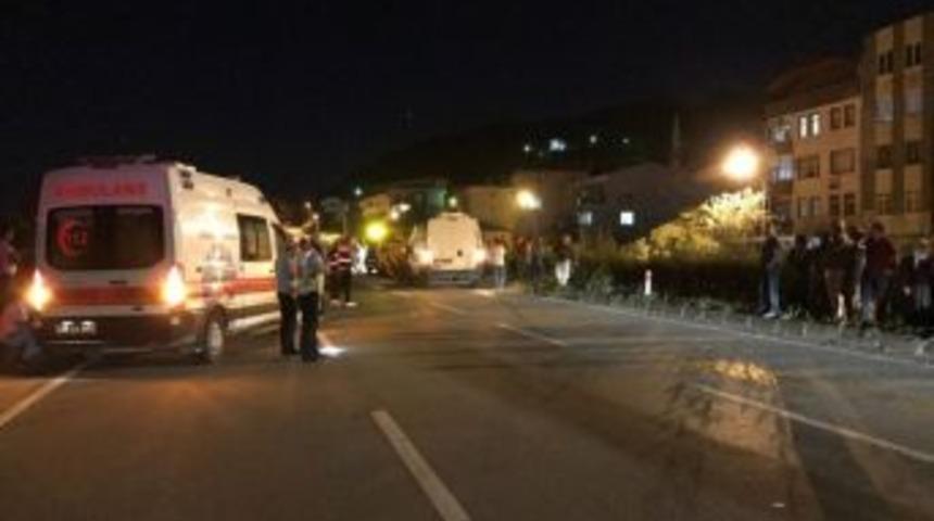 Minib&uuml;s&uuml;n &Ccedil;arptığı Yaşlı Kadın Hayatını Kaybetti