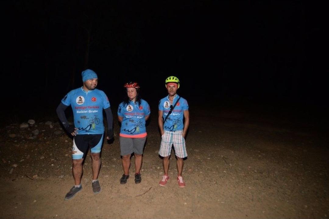 G&uuml;ver U&ccedil;urumu&rsquo;nda Yolunu Kaybeden 3 Kişiyi Afad Kurtardı