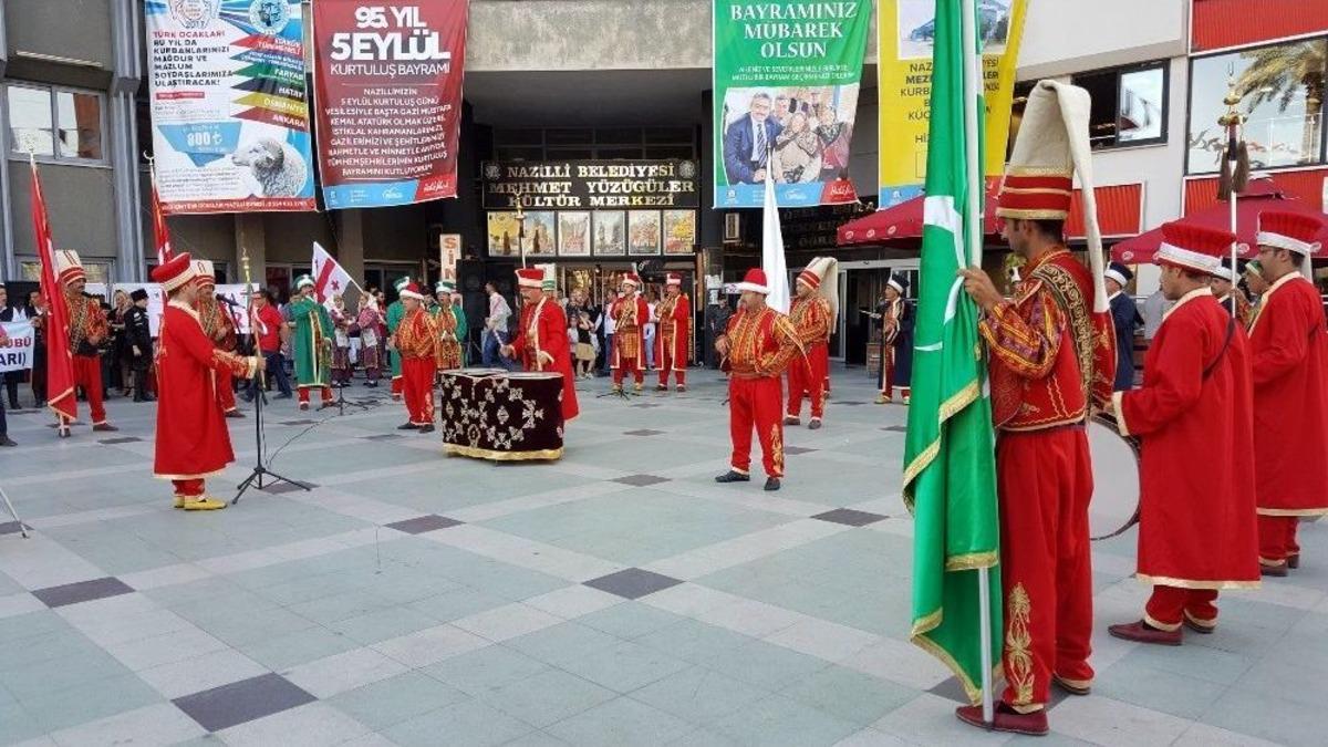 D&uuml;nya Renkleri Nazilli&rsquo;de Buluştu
