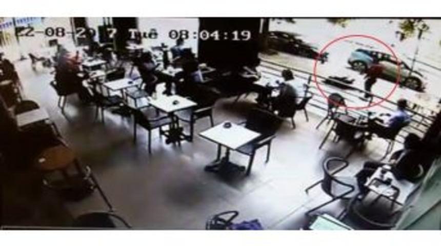 (&ouml;zel Haber) İstanbul&rsquo;un G&ouml;beğinde Kadına Tekme Tokat Dayak Kamerada