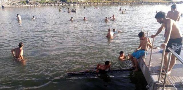 Burası Akdeniz Sahilleri Değil, &Ccedil;ıldır G&ouml;l&uuml; 3