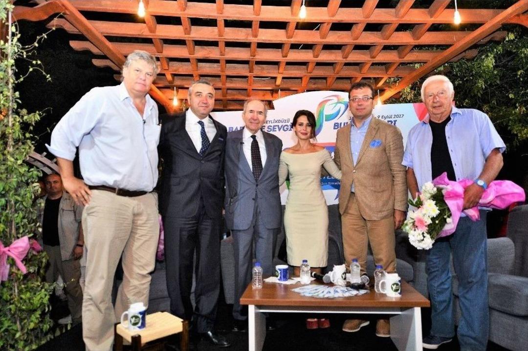 Sivas Kongresi&rsquo;nin 98&rsquo;inci Yıld&ouml;n&uuml;m&uuml; Beylikd&uuml;z&uuml;&rsquo;nde Coşkuyla Kutlandı