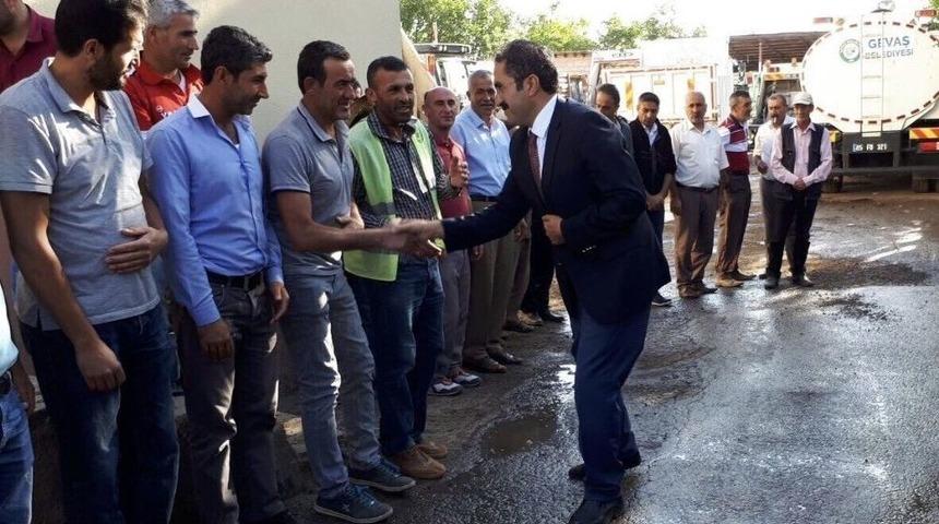 Başkan Hakan Personeli İle Bayramlaştı