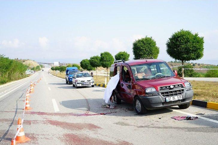 Kazada 60 Metre Sürüklenen Kadın Hayatını Kaybetti G3