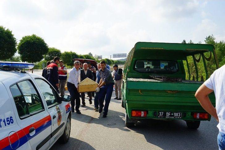 Kazada 60 Metre Sürüklenen Kadın Hayatını Kaybetti G5